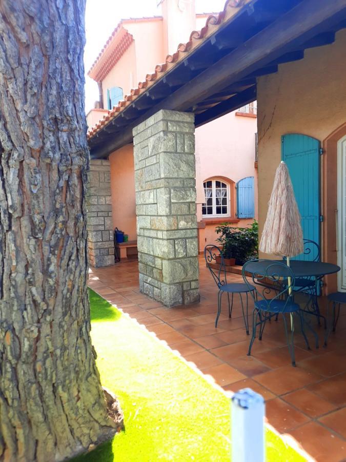 Domaine Des Pins Βίλα Saint-Estève Εξωτερικό φωτογραφία